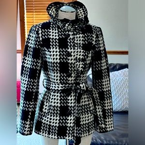 Houndstooth coat